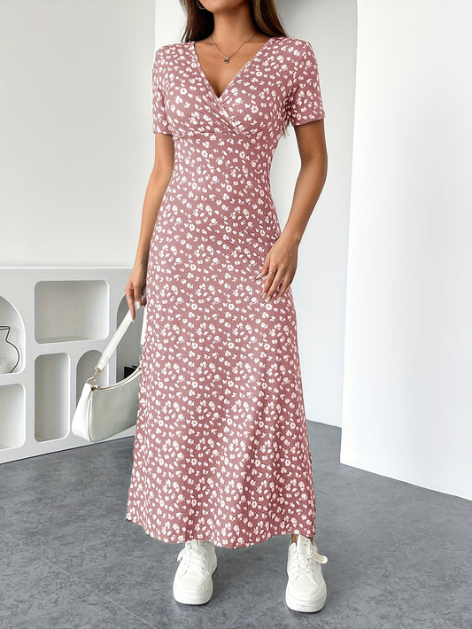 Summer Temperament, Elegant and Fashionable Design, and Loose Fitting, Suitable for Date Gatherings, Small Floral V-neck Dress