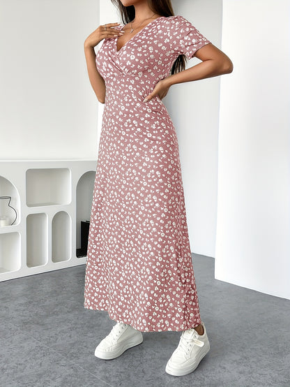 Summer Temperament, Elegant and Fashionable Design, and Loose Fitting, Suitable for Date Gatherings, Small Floral V-neck Dress